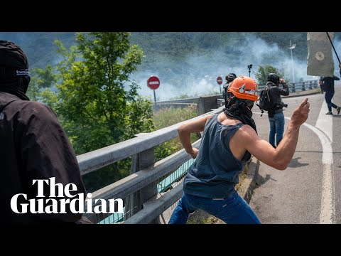 Grenades in the French Alps: Protesters clash with police over world’s longest tunnel