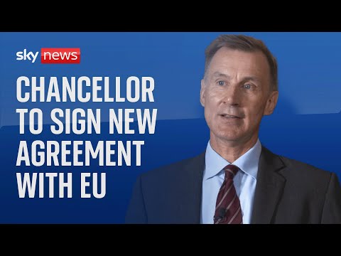 Jeremy Hunt and EU Commissioner for financial services sign new agreement
