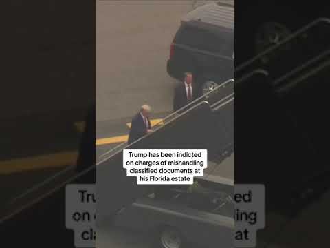 Donald Trump boards plane to Florida ahead of court appearance