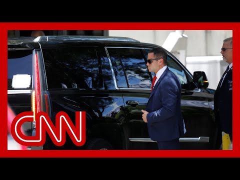 Trump under arrest in Miami