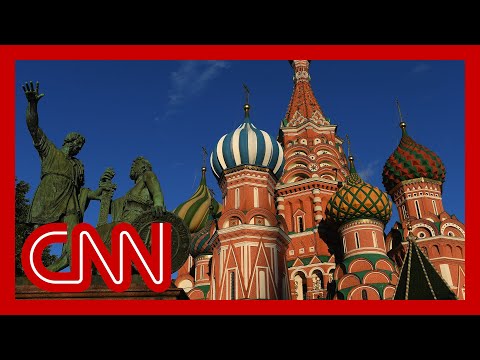 ‘Losing the 21st century’: Fareed examines the state of Russian society