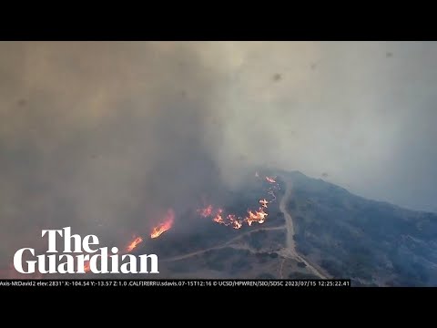 Wildfire rips through California valley as seen in timelapse video