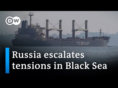 How could Russia targeting civilian ships change the course of the war in Ukraine? | DW News
