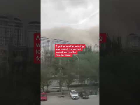 Massive sandstorm engulfs city in China