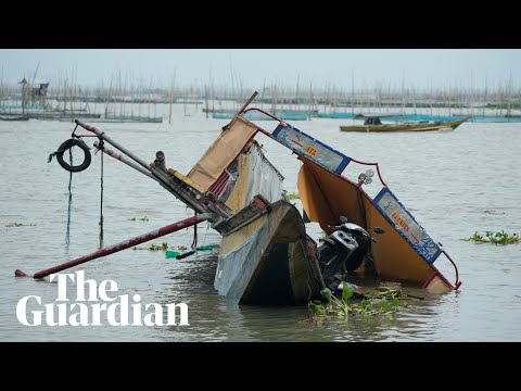Typhoon Doksuri: ferry capsizes in Philippines, killing dozens