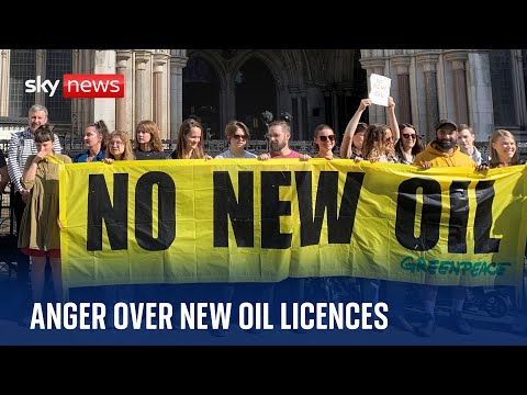 Climate change: Anger as PM issues new licences for oil extraction in North Sea