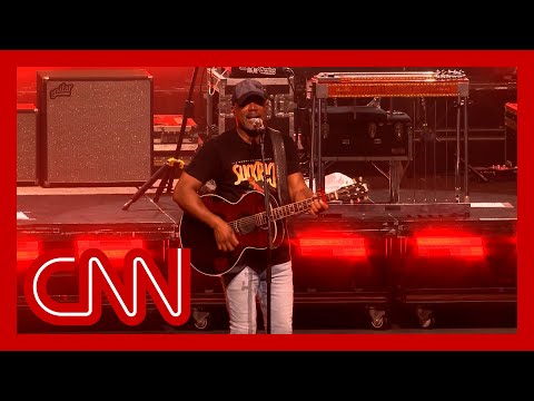 Darius Rucker performs ‘Wagon Wheel’ during July 4th celebration