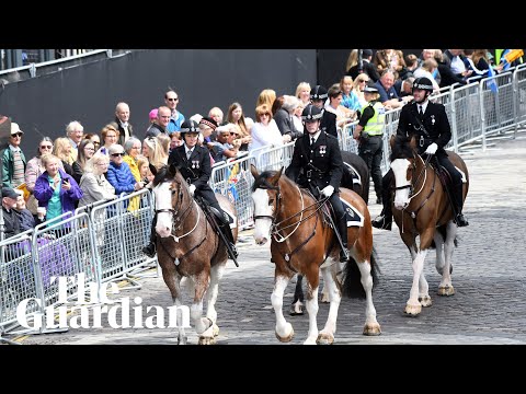 King Charles procession heads to St Giles’ cathedral for second crowning ceremony – watch live