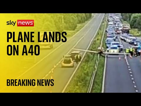 Light aircraft makes emergency landing on A40