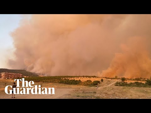 Villages in Turkey evacuated as wildfire rages