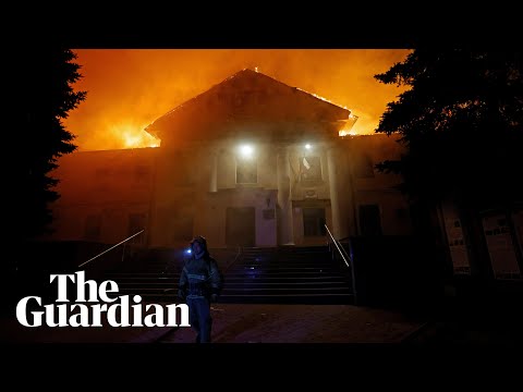 Frefighters tackle blaze in Russian-controlled Ukrainian city during shelling