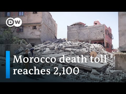 Morocco earthquake rescuers struggle to reach remote mountain villages | DW News
