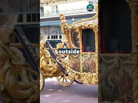 Man caught scaling wall of Royal mews #itvnews #royals #buckinghampalace