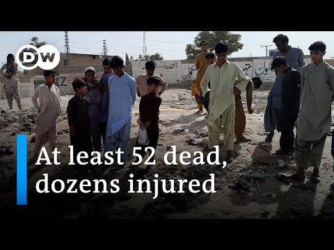 Pakistan: Suicide bombing kills at least 52 people, many more are feared dead | DW News