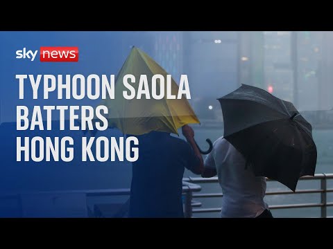 Typhoon Saola hits Hong Kong