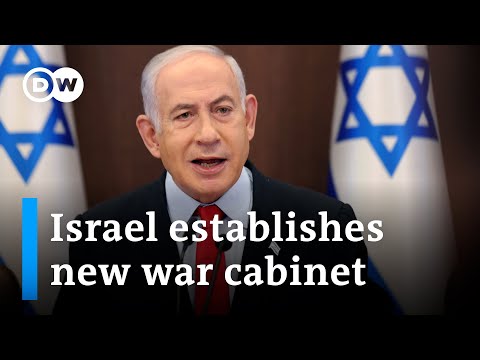 Netanyahu forms emergency unity government with opposition I DW News