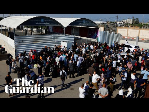 ‘Nowhere is safe’: crowds at Egyptian border seek to escape Gaza