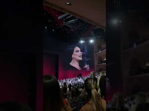 Singer Adele gave a tearful tribute to Perry and his Chandler character during her Las Vegas show