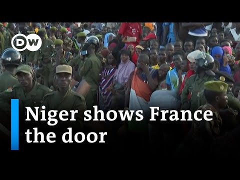 What does France withdrawal means for the fight against insurgents in the Sahel? | DW News