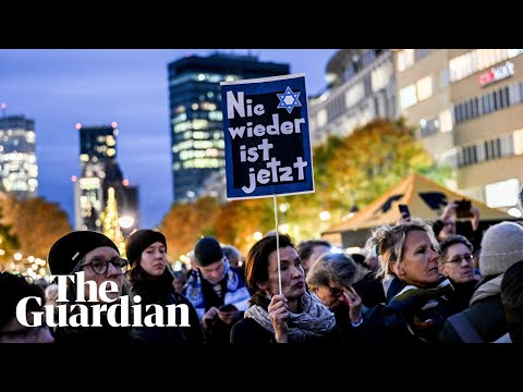 ‘Never again is now’: hundreds march in Berlin as 1938 Nazi pogrom marked