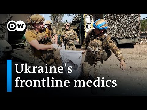 Saving lives under fire: Ukraine’s frontline medics | DW News