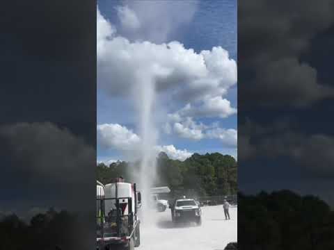 Dust devil forms in Florida