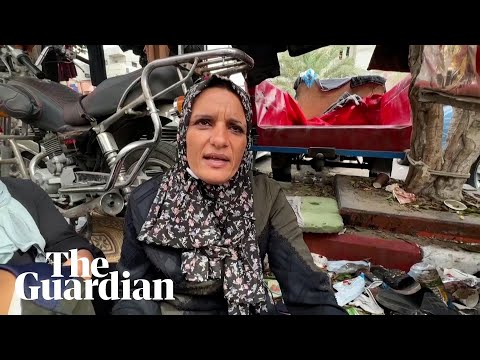 Palestinians flee after Israeli forces surround Gaza’s biggest hospital