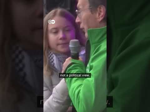 Man rips mic out of Greta Thunberg’s hand at climate rally | DW #Shorts #Gaza #ClimateChange