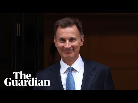 Jeremy Hunt delivers Autumn statement to parliament – watch live