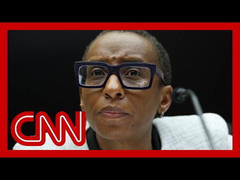 Hundreds of faculty sign petition in support of Harvard president