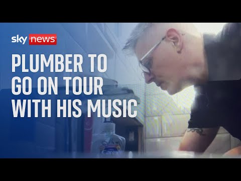Plumber to go on tour with his music after being discovered while singing at work