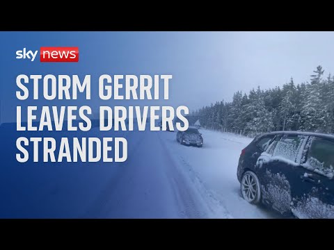 Storm Gerrit leaves drivers stranded in snow in ‘major incident’