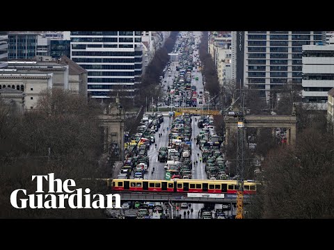 Tractors shut down roads in Berlin in protest against greener farming policies