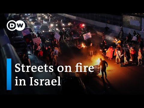 Israeli police clash with angry anti-Netanyahu protesters | DW News