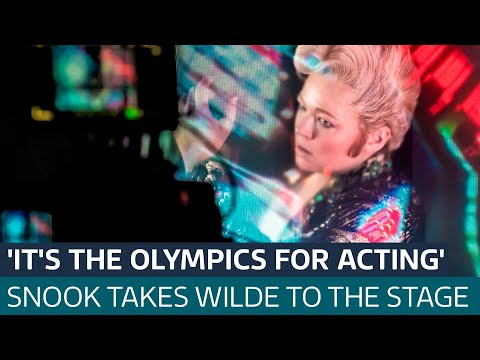 Succession’s Sarah Snook takes Oscar Wilde to the stage in one-woman show | ITV News