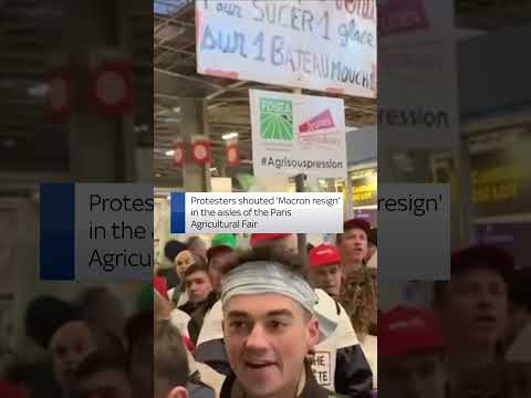Protesters at French farm fair ahead of President’s visit