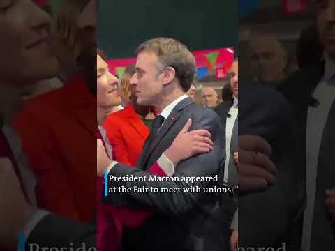Angry #farmers storm #Paris Agricultural Fair | DW News