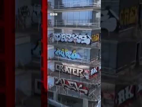 Luxury high-rise flats in LA covered in graffiti. #Shorts #LosAngeles #BBCNews