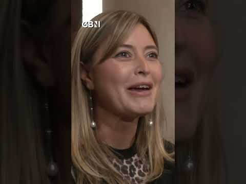 Holly Valance: Everyone’s a leftie – until they start working!