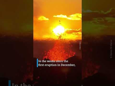 Watch: Infamous Iceland volcano erupts amidst Northern Lights display | DW News