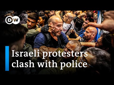 Thousands of Israeli protesters demand Netanyahu step down | DW News
