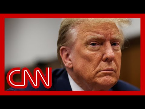 CNN reporter describes what Trump was doing during opening statements