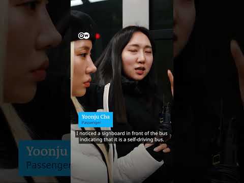 World’s first autonomous night bus in Seoul, South Korea | DW News