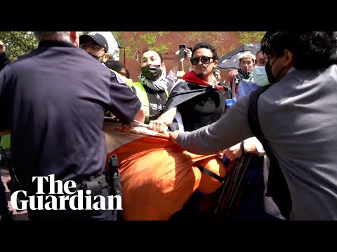 Arrests as police clash with students demonstrating at US universities against war in Gaza