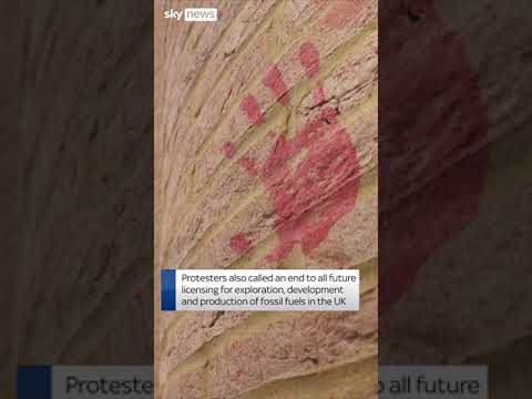 Labour HQ painted red in protest at the sale of weapons to Israel