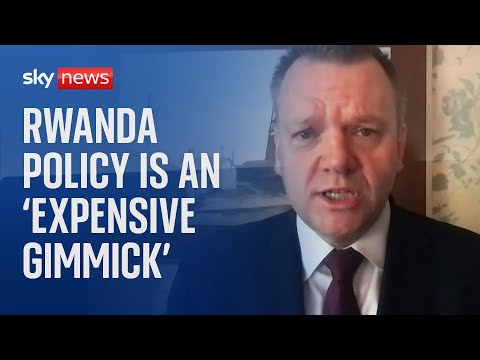 Labour MP brands government’s Rwanda policy ‘an expensive gimmick’