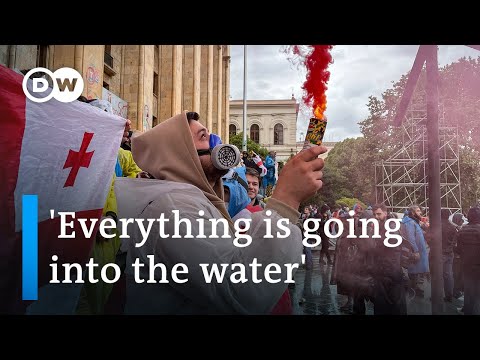 Georgia’s youth are furious over the ‘foreign influence’ law passed by the parliament | DW News