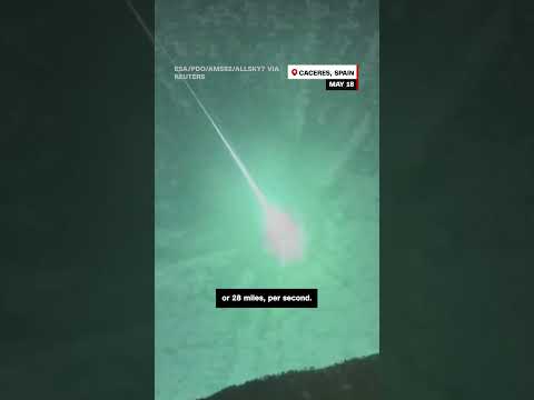 Stunning comet lights up night sky
