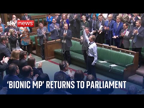 Standing ovation for ‘bionic MP’ Craig Mackinlay as he returns to Parliament