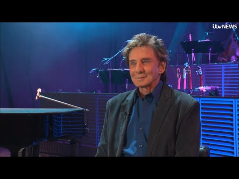 ‘They were the loudest audience’: Barry Manilow on his British ‘Fanilows’ | ITV News